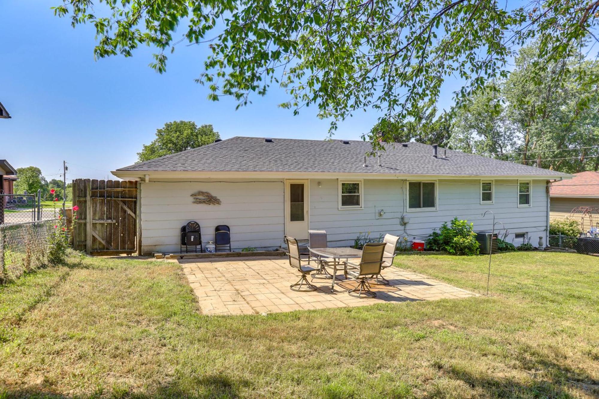 Spacious Omaha Home With Patio And Yard, Pets Welcome! Exterior photo